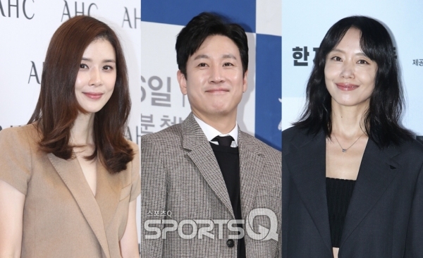 이보영(왼쪽), 이선균, 전도연. [사진=스포츠Q(큐) DB]